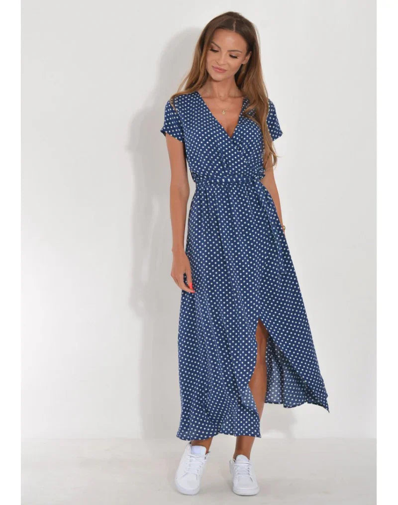 Julia - Elegant V-Neck Dress with a Flattering Fit